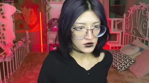 Setsunai online show from 03-11-25, 12:22