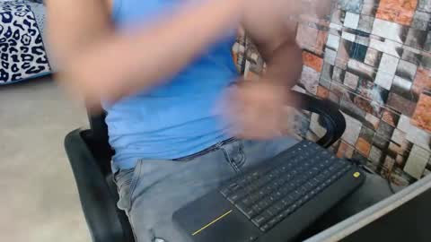 arnold online show from 11-16-25, 03:06