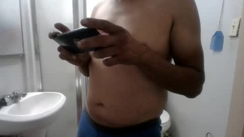 Snapshot of sexboy1437 chatting on 10-24-25, 01:13 sexboy1437 online show from 10-24-25, 01:13