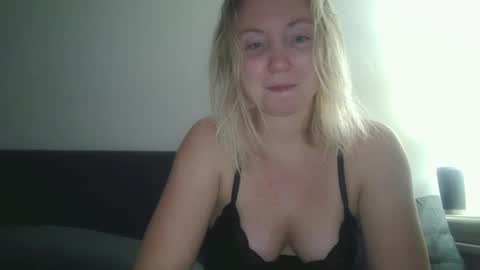 Rose online show from 02-06-25, 03:37