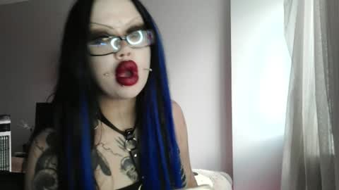 Snapshot of sexmetalgoddess chatting on 07-13-26, 02:09 Malika online show from 07-13-26, 02:09
