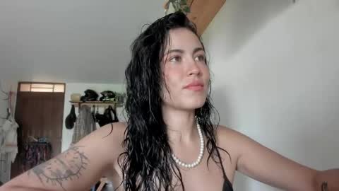 Snapshot of sexnherbs chatting on 05-22-26, 06:13 online show from 05-22-26, 06:13