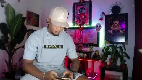 Aharon  ravelo online show from 06-15-26, 03:53
