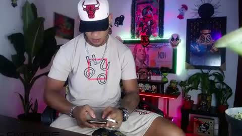 Aharon  ravelo online show from 07-08-26, 03:22