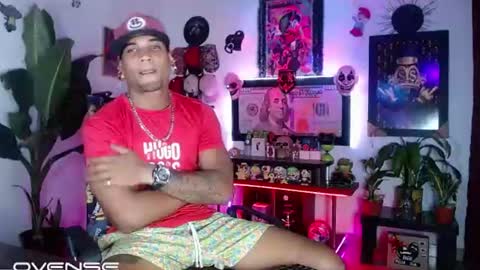 Aharon  ravelo online show from 07-10-26, 05:23