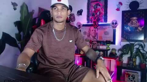 Aharon  ravelo online show from 07-17-26, 02:18