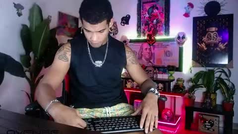 Aharon  ravelo online show from 07-18-26, 03:00