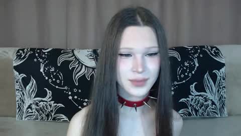 Snapshot of sexpired_princess chatting on 09-11-25, 01:06 Nextdoor Princess online show from 09-11-25, 01:06