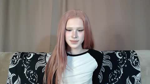 Nextdoor Princess online show from 03-29-26, 06:57