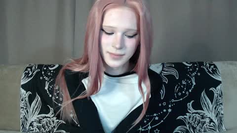 Nextdoor Princess online show from 04-10-26, 06:07