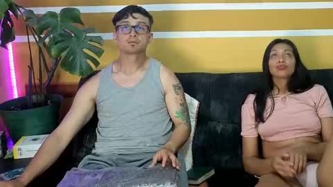 KhidaMilo online show from 11-22-25, 09:14