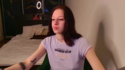 Snapshot of sextezi chatting on 05-12-26, 06:05 sextezi online show from 05-12-26, 06:05
