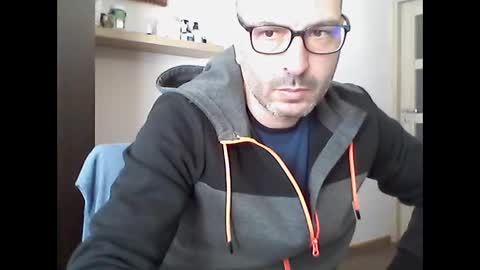 Snapshot of sexualman1900 chatting on 03-05-25, 09:16 sexualman1900 online show from 03-05-25, 09:16