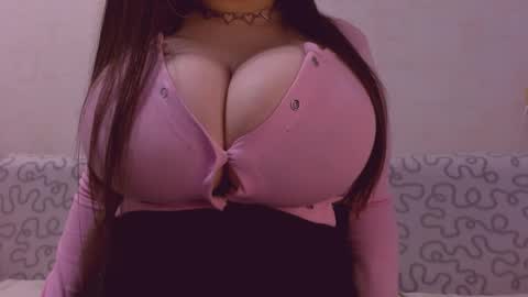 Julia online show from 04-23-26, 05:30