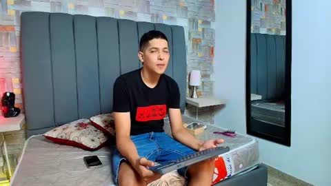 sexxiing_ online show from 07-19-26, 08:34