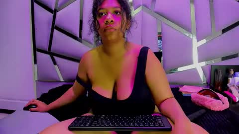 Sexxtaty online show from 06-06-26, 03:17