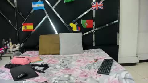 Sexxtaty online show from 06-20-26, 03:15