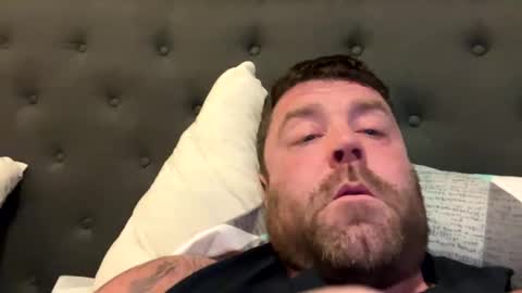 Snapshot of sexxxxycouple604 chatting on 02-11-25, 01:41 Big uncut hunk online show from 02-11-25, 01:41