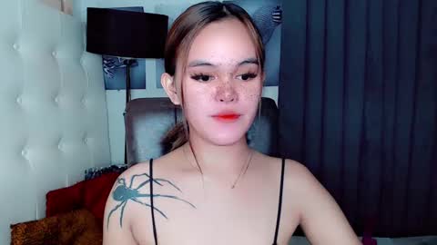 Snapshot of sexxxy_caroline chatting on 12-22-24, 10:06 sexxxy_caroline online show from 12-22-24, 10:06