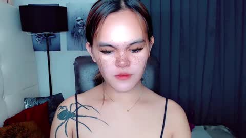 Snapshot of sexxxy_caroline chatting on 01-08-25, 11:32 sexxxy_caroline online show from 01-08-25, 11:32