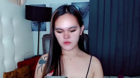 Snapshot of sexxxy_caroline chatting on 01-27-25, 12:05 sexxxy_caroline online show from 01-27-25, 12:05