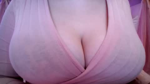 Snapshot of sexxxyprincess chatting on 02-02-26, 02:32 Princess online show from 02-02-26, 02:32