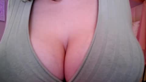 Snapshot of sexxxyprincess chatting on 03-02-26, 05:19 Princess online show from 03-02-26, 05:19