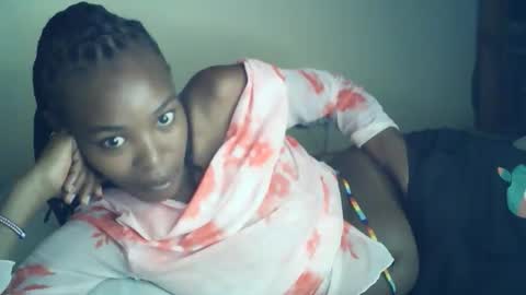 sexxy_curvy23 online show from 06-05-26, 04:08