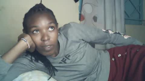 sexxy_curvy23 online show from 06-16-26, 03:53