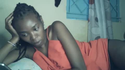 sexxy_curvy23 online show from 06-17-26, 07:55