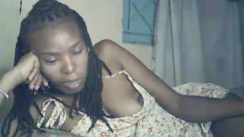 sexxy_curvy23 online show from 06-23-26, 03:59