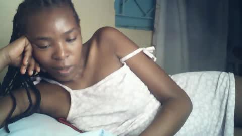 sexxy_curvy23 online show from 06-29-26, 03:35