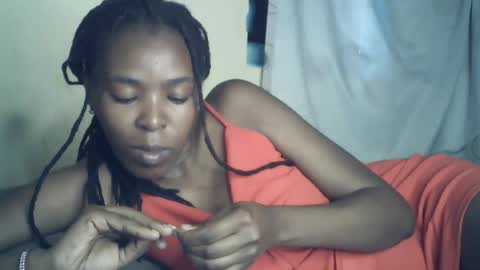 sexxy_curvy23 online show from 07-07-26, 06:47