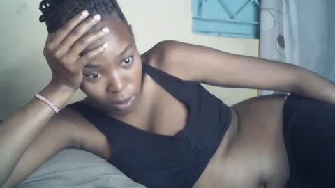 sexxy_curvy23 online show from 07-17-26, 04:08