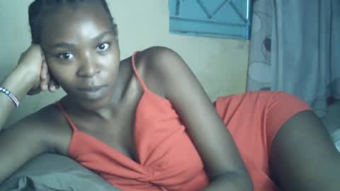 sexxy_curvy23 online show from 07-28-26, 03:57