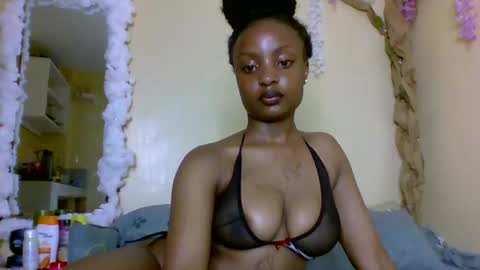 sexxy_daisyy online show from 11-05-25, 04:56