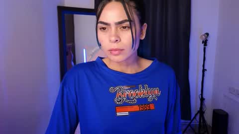  Angie   online show from 10-13-25, 11:16