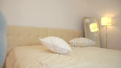 Snapshot of sexxylorry chatting on 09-22-25, 06:21 Lorry small boobs and Maya big boobs friends with benefits online show from 09-22-25, 06:21