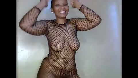 Snapshot of sexxyqueens chatting on 09-29-25, 11:59 Sexxyqueens online show from 09-29-25, 11:59