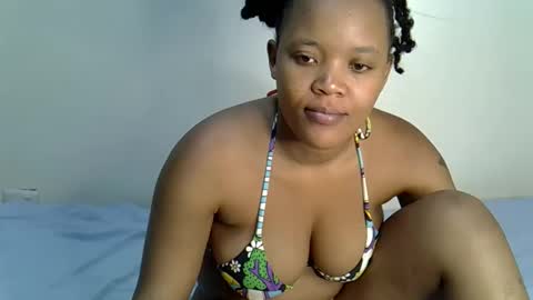 sexxythea_ online show from 10-11-25, 07:45