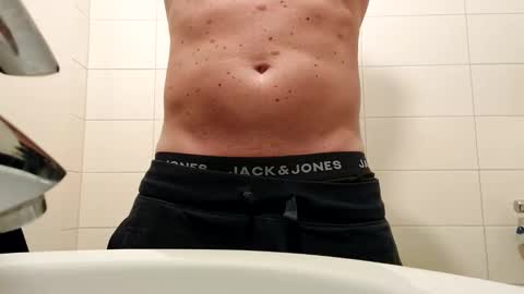 sexy30031986 online show from 10-28-25, 08:33