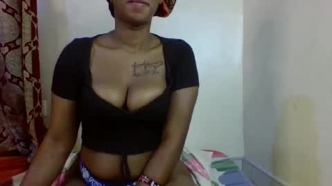 Snapshot of sexy4daddy50 chatting on 09-21-25, 05:20 lynn online show from 09-21-25, 05:20