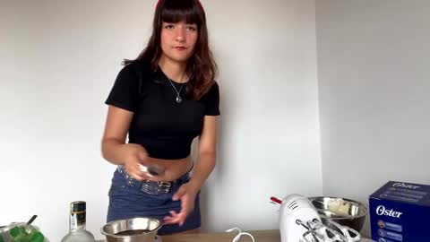 Snapshot of sexy__emma chatting on 12-23-24, 04:39 sexy__emma online show from 12-23-24, 04:39
