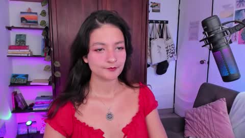 Snapshot of sexy__emma chatting on 10-08-25, 05:43 sexy__emma online show from 10-08-25, 05:43