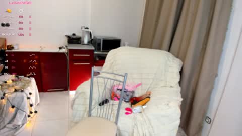 Snapshot of sexy__nimph chatting on 12-05-24, 06:22 Alice online show from 12-05-24, 06:22