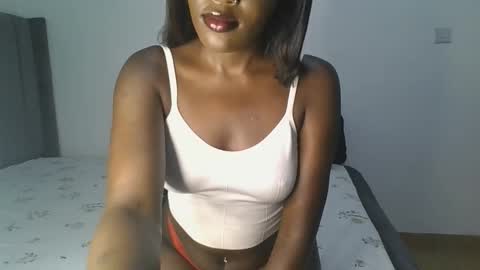 Snapshot of sexy_arriah chatting on 02-05-26, 05:39 Arria online show from 02-05-26, 05:39