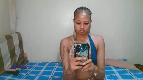 sexy_bluegirl online show from 04-19-26, 04:28