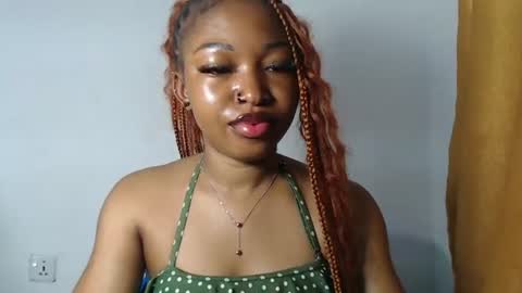 sexy_bluey247 online show from 06-28-26, 04:18