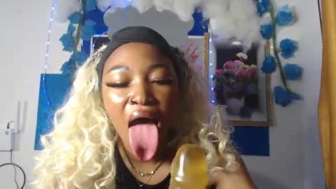 sexy_bluey247 online show from 07-18-26, 04:16