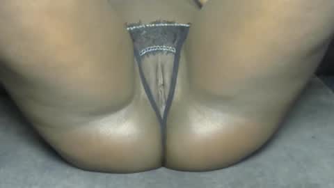 sexy_chocolate001 online show from 10-23-25, 09:41